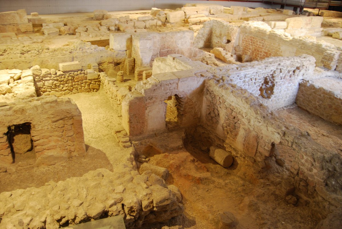 San Pietro degli Schiavoni. Teatro e area archeologica